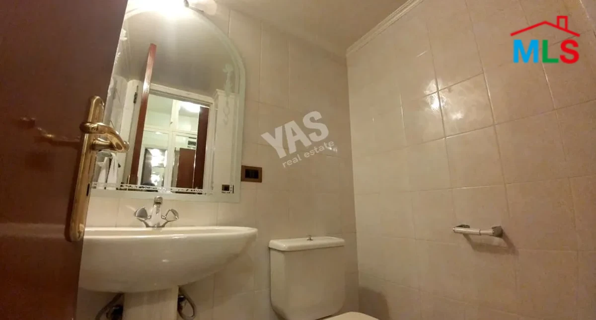 Ballouneh 220m2 | Perfect Catch | Upgraded | Excellent condition