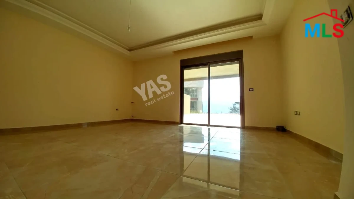 Ballouneh 180m|200m garden|New|Mountain view|Luxury