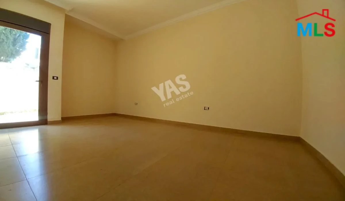 Ballouneh 180m|200m garden|New|Mountain view|Luxury
