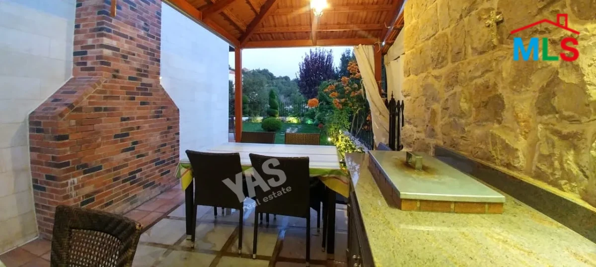 Ajaltoun 300m2 Villa | 175m2 Gardens | Luxurious | Payment Facilities