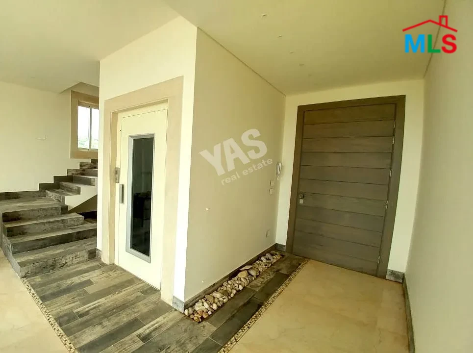 AJALTOUN 400M2 VILLA | 400M2 GARDEN | NEW | UNIQUE PROPERTY