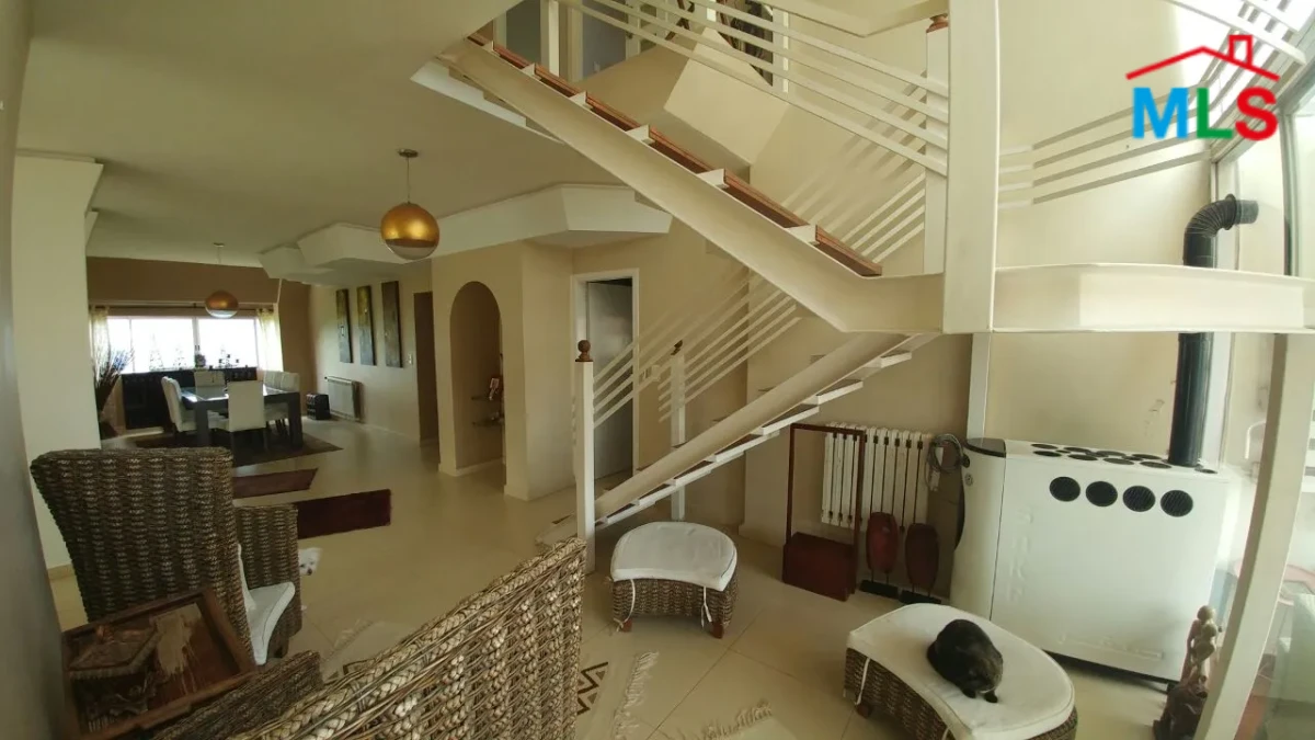 BALLOUNEH 360M2 – UPGRADED – UNIQUE PROPERTY – PRIVATE STREET –
