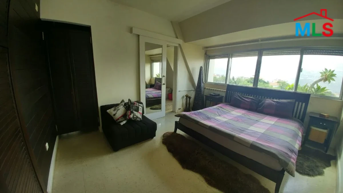 BALLOUNEH 360M2 – UPGRADED – UNIQUE PROPERTY – PRIVATE STREET –