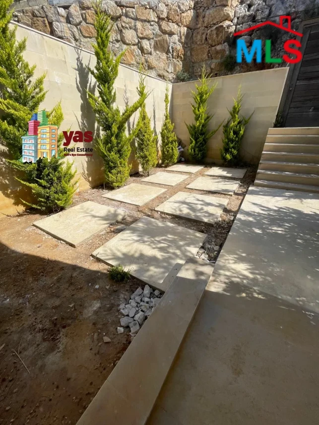 Dahr El Souwan 360m2 | 60m2 Garden | Private Entrance | View | TCH