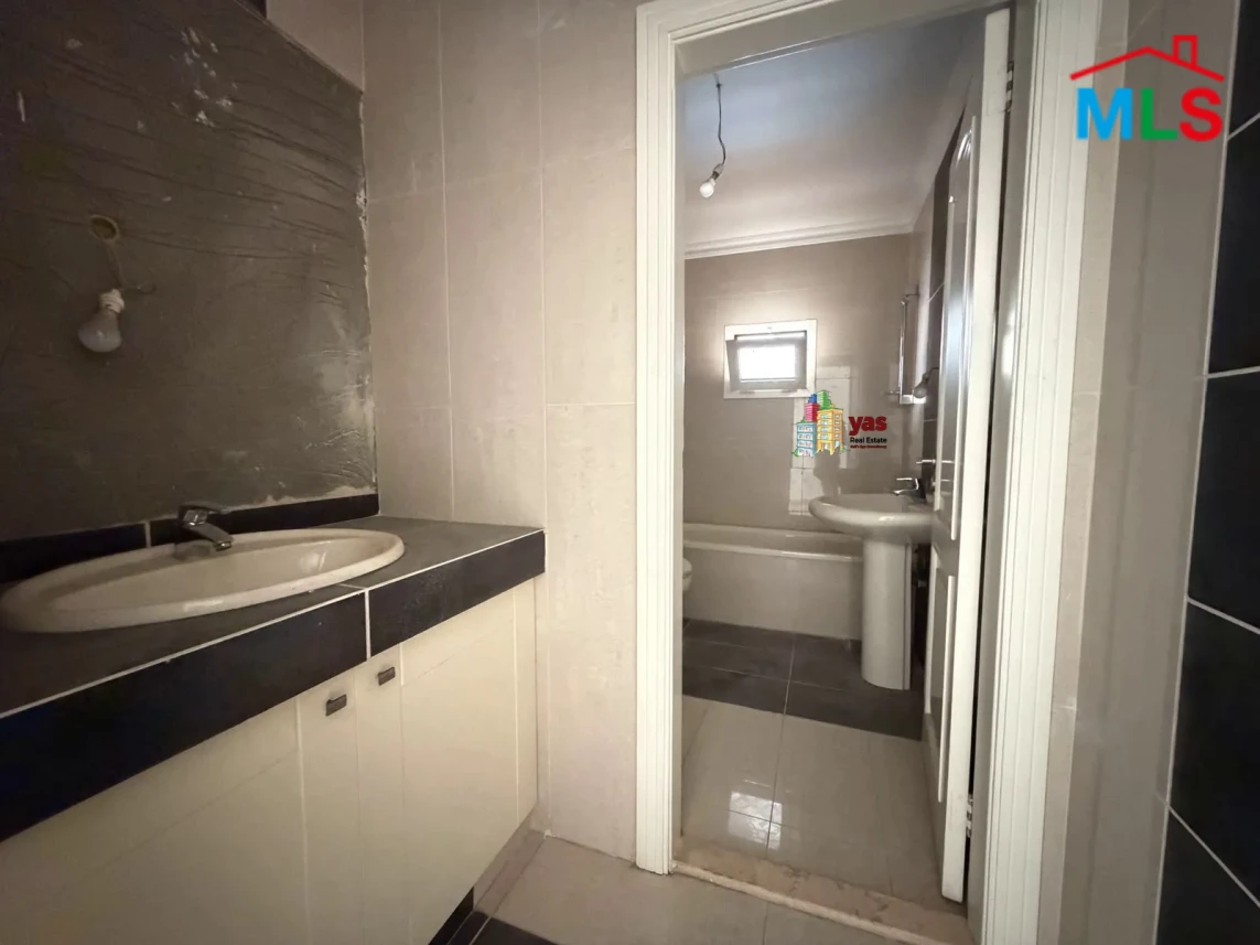 Adonis 320m2 | Luxury Apartment | Well Lighted | Partial View | EH/RH