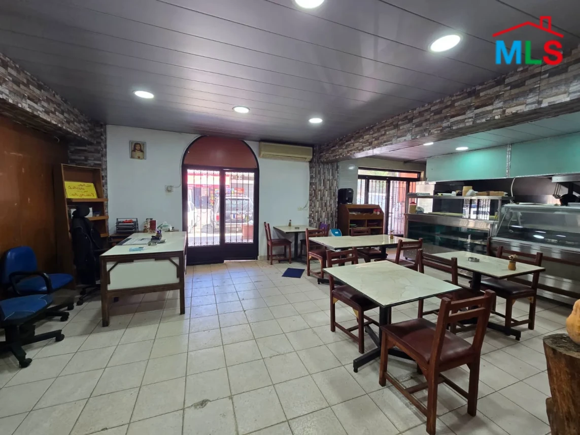 Achkout 400m2 | 150m2 Terrace | Equipped Restaurant | 4 Chalet | DA