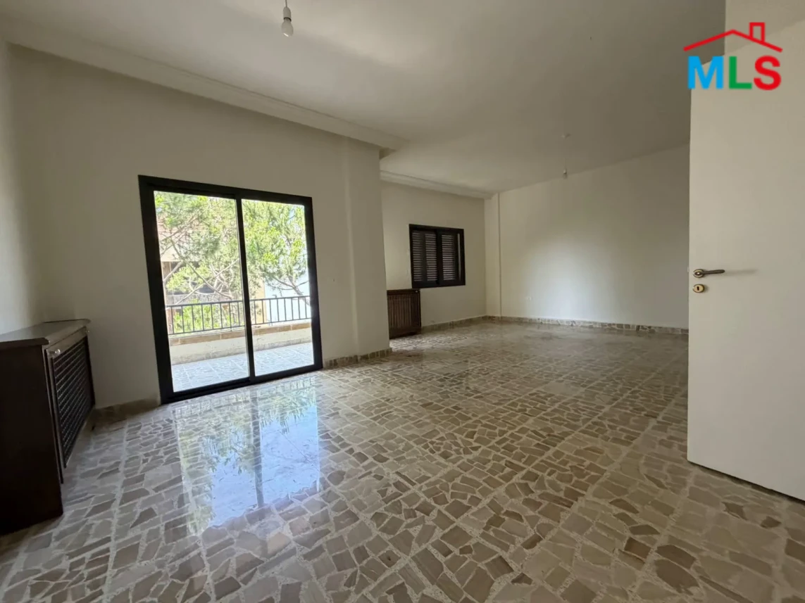Ballouneh 135m2 | Super Catch | Well Maintained | Calm Area | EL