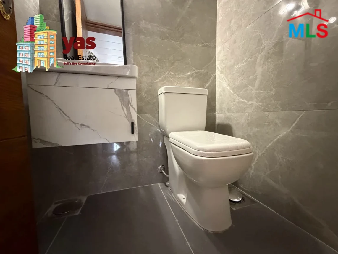 Haret Sakher 260m2 | Well Maintained | City View | Standard | EH