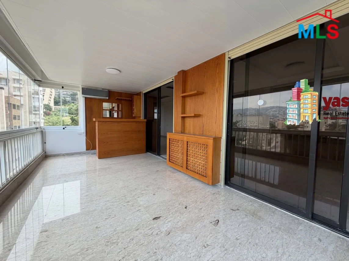 Haret Sakher 260m2 | Well Maintained | City View | Standard | EH