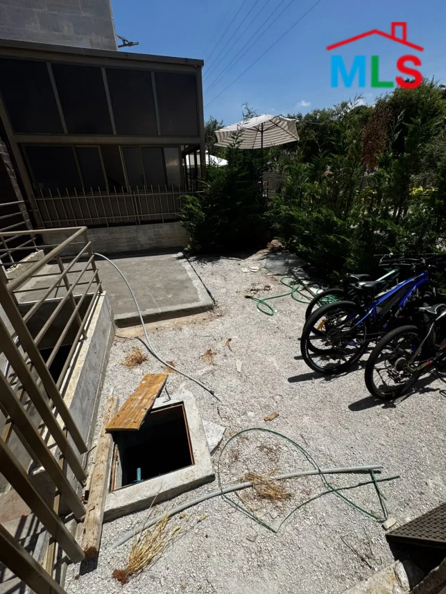 Jamhour 150m2 | 50m2 Terrace | Mini Villa | Prime Location | Catch |OH