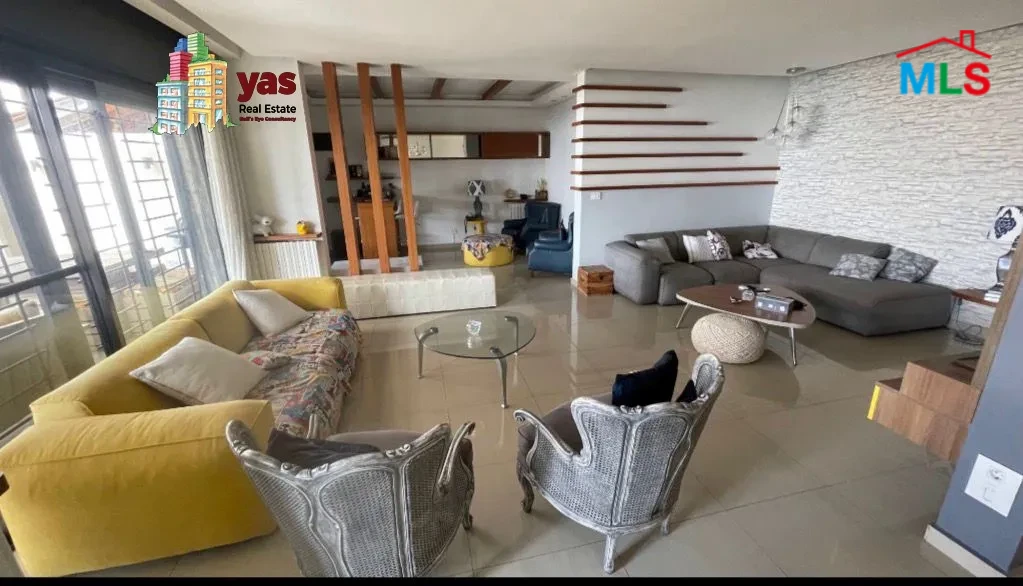 Broumana 240m2 | Terrace | Semi Furnished | Sea View | Calm Area | TCH
