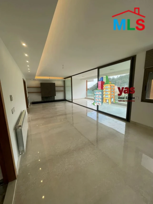 Baabdat 350m2 | Luxury Dupleax | Terrace | Prime Location | View | TCH