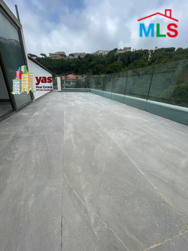 Baabdat 350m2 | Luxury Dupleax | Terrace | Prime Location | View | TCH