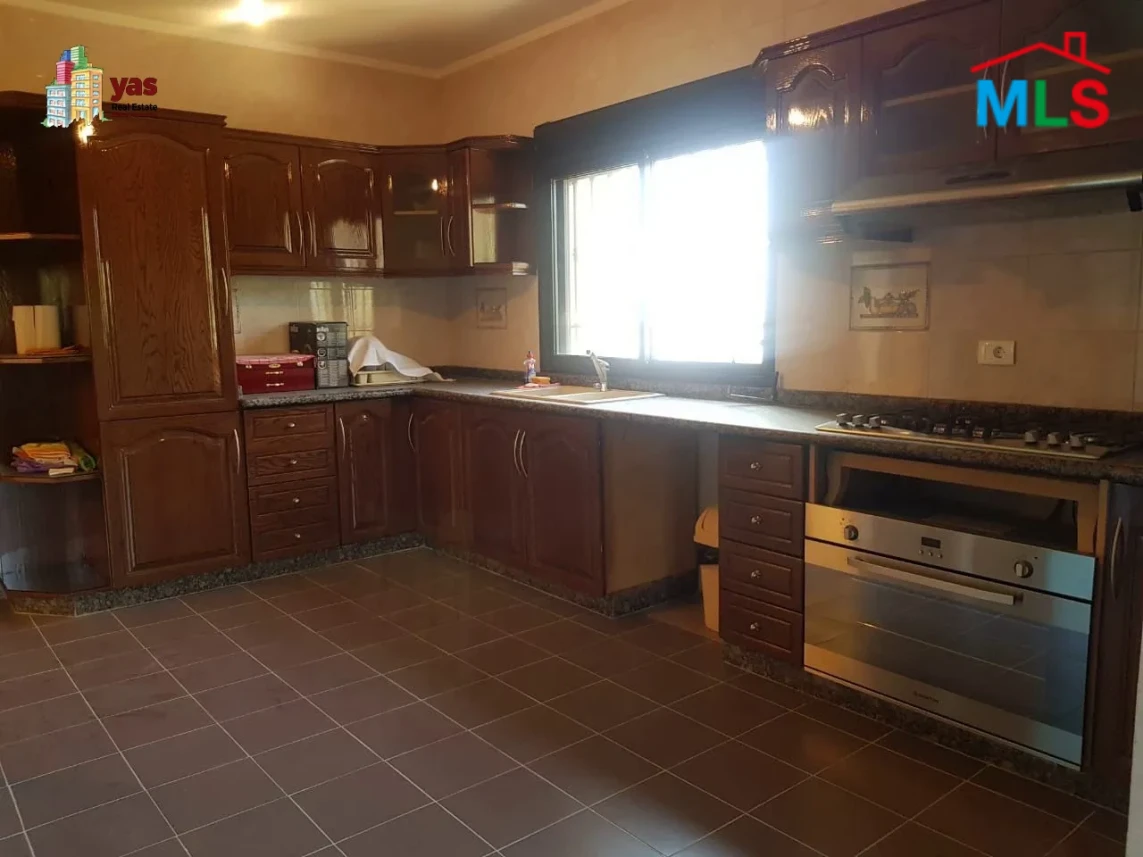 Adma 280m2 | Partial View | Renovated Flat | Calm Area | EH
