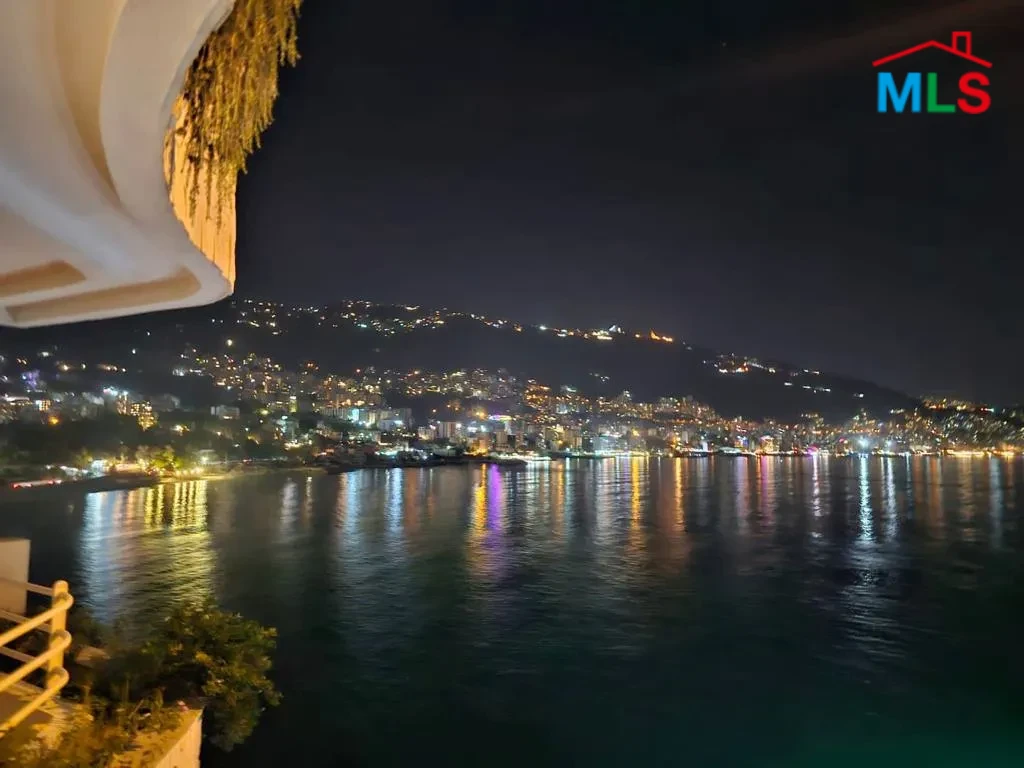 Jounieh 140m2 | Furnished Chalet | Terrace | Astonishing View | OH