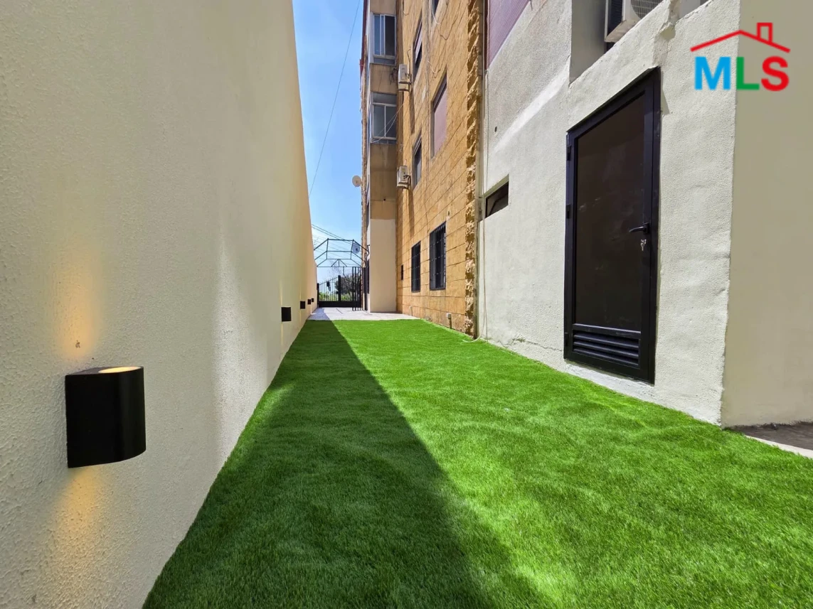 Sheileh 170m2 | 150m2 Terrace | High End | Calm Area | Catch | TO