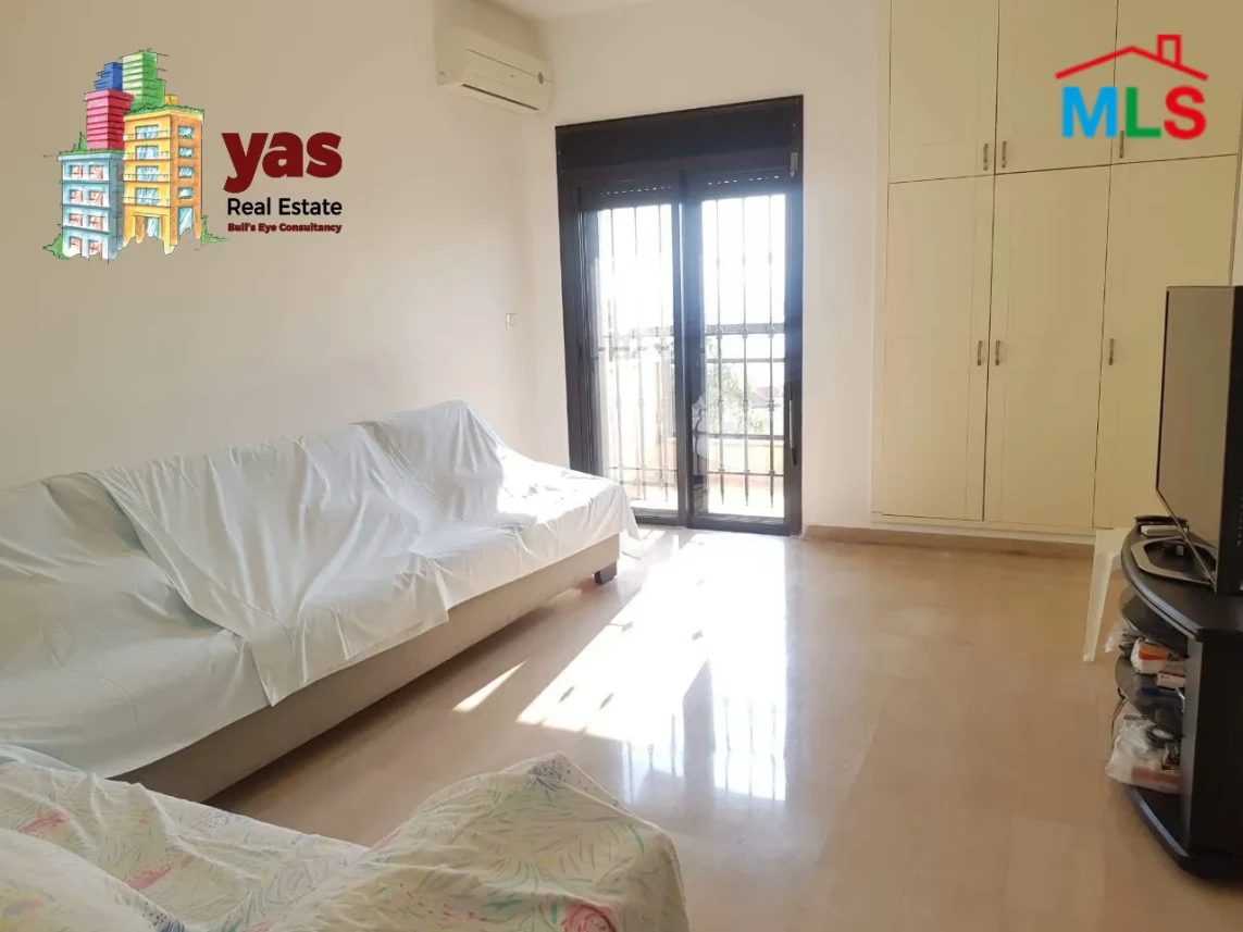 Adma 280m2 | Partial View | Renovated Flat | Calm Area | EH