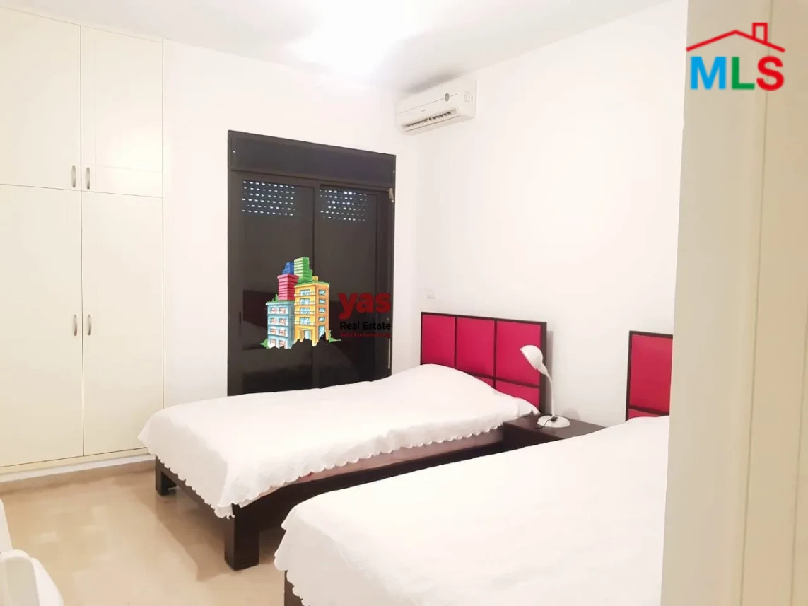Adma 280m2 | Partial View | Renovated Flat | Calm Area | EH