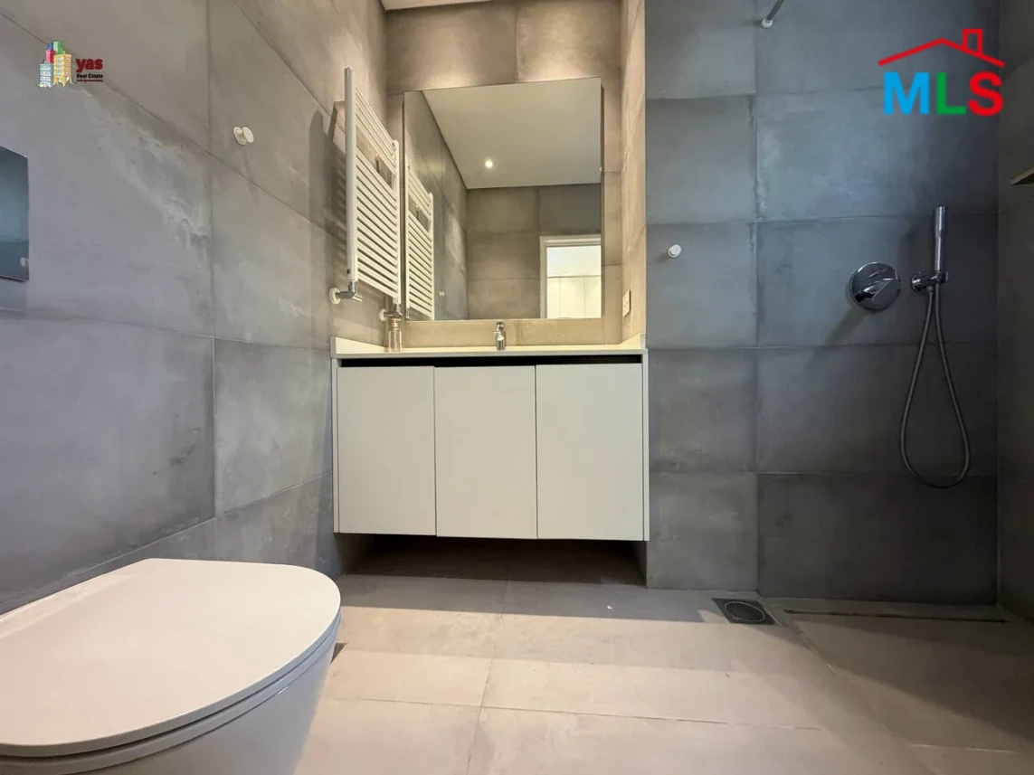 Haret Sakher 175m2 | Furnished | Calm Area | Quiet Street | EH