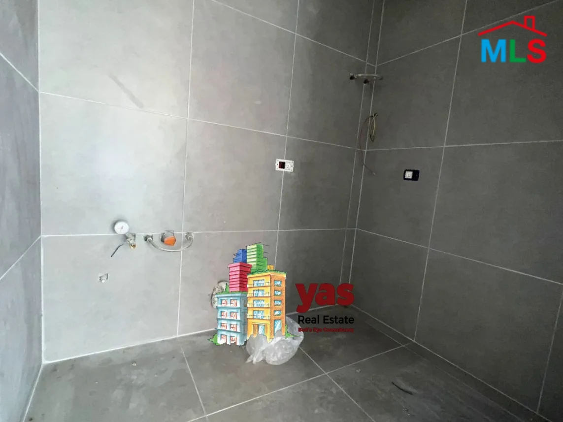 Adonis 50m2 | Brand New Shop | Prime location | EH/RH
