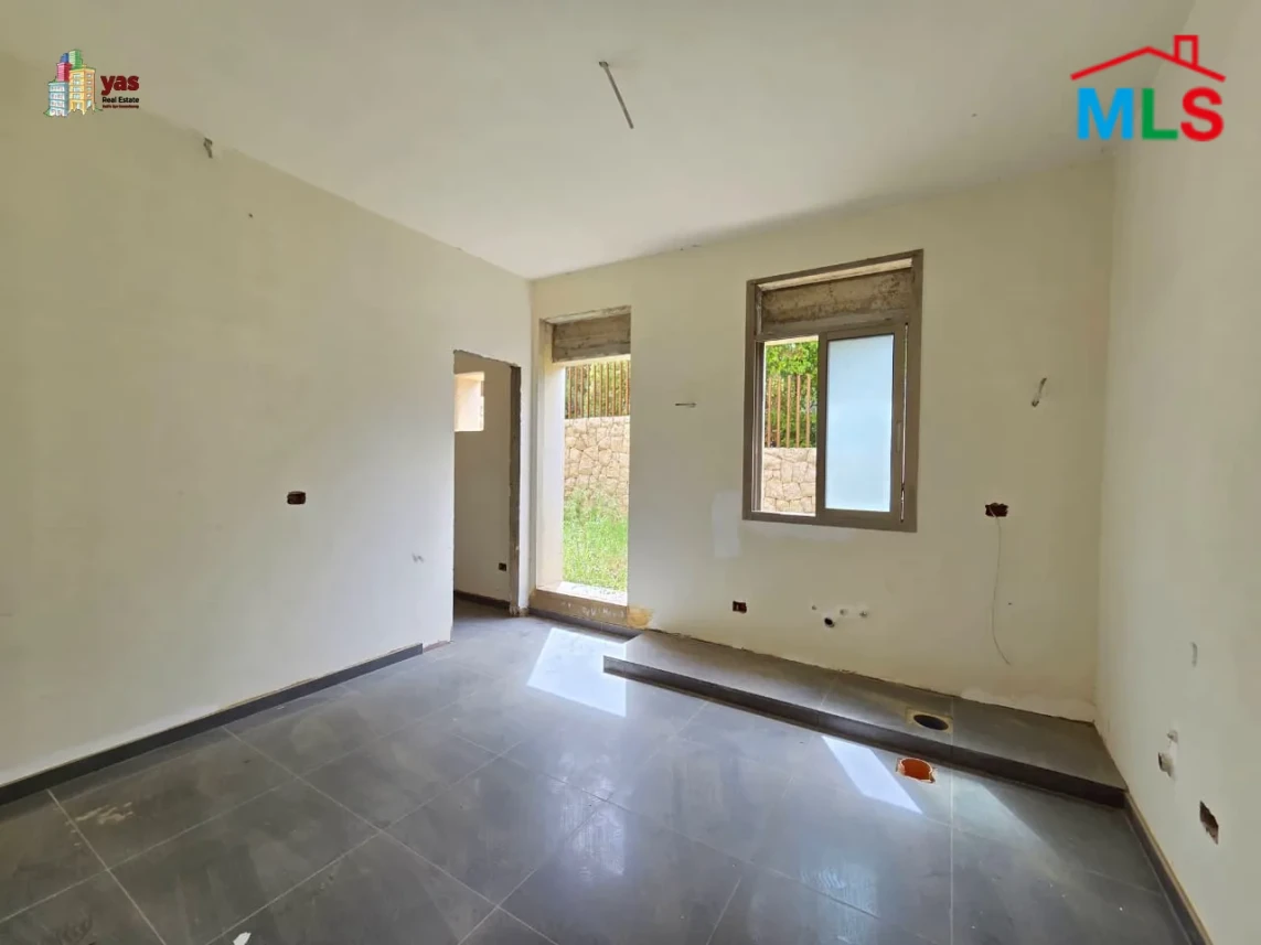 Ajaltoun 200m2 | 180m2 Terrace/Garden | Payment Facilities | Calm | TO