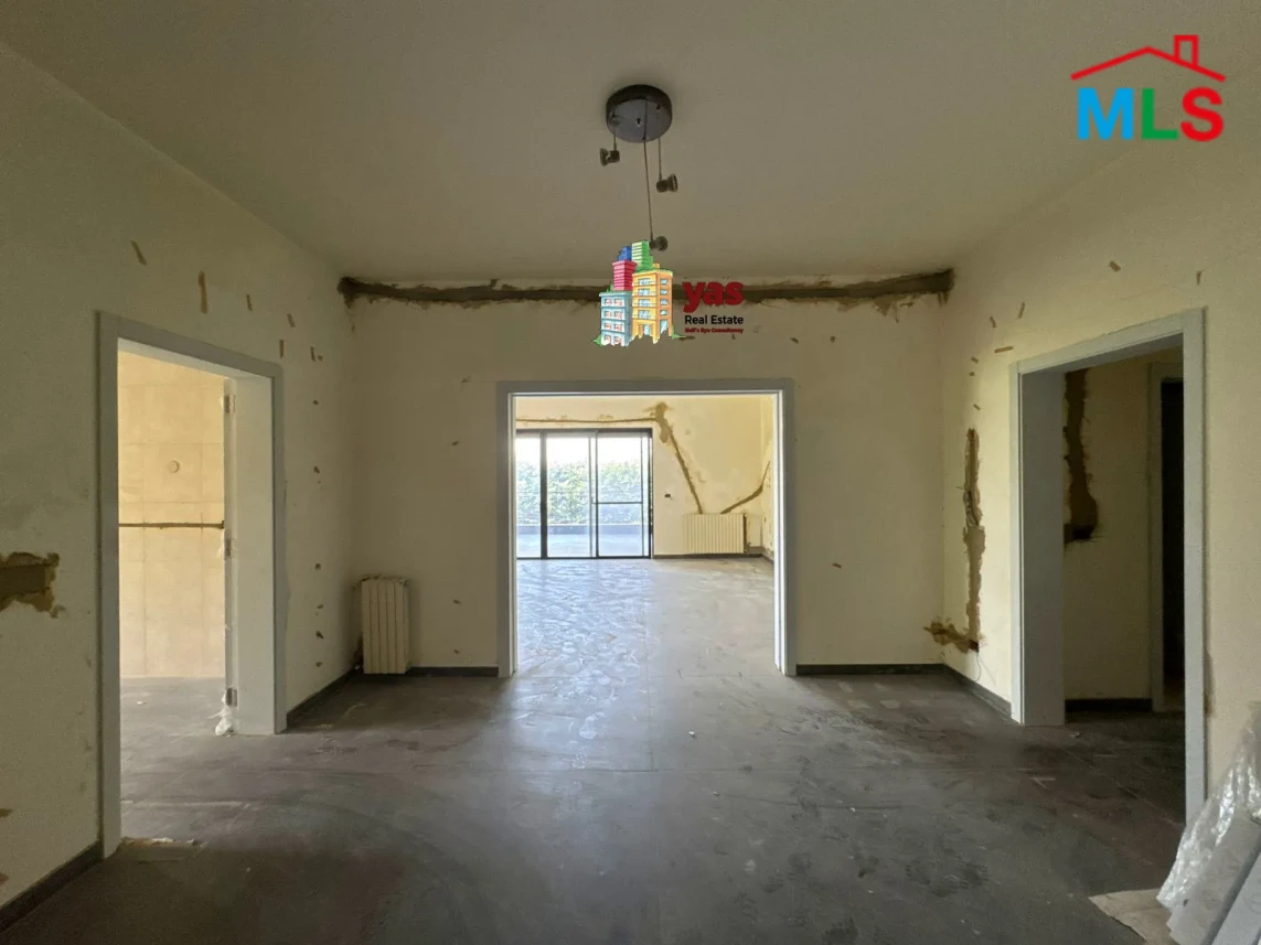 Kleiaat 250m2 | Brand New | Well Mainatined | Open View |