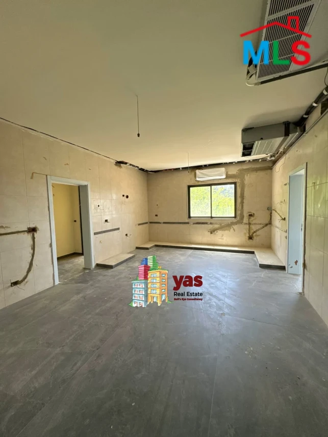 Kleiaat 250m2 | Brand New | Well Mainatined | Open View |