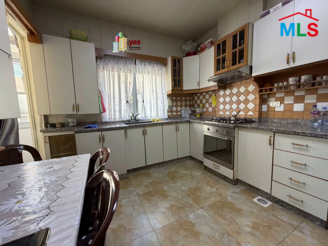 Ballouneh 175m2 | Partly Furnished | Mint Condition | View | EL |