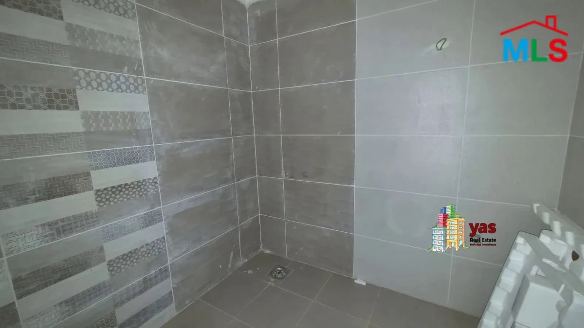 Halat 185m2 | Terrace | Dead-End Street | Sea View | MCH |