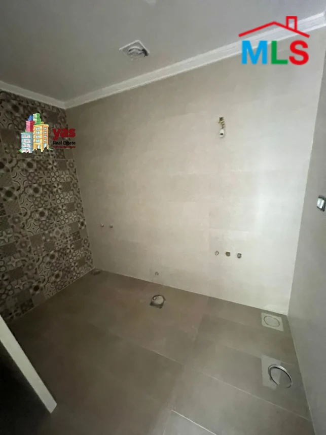 Qennabet Baabdat 170m2 | New | Mountain View | Classic Street | TCH