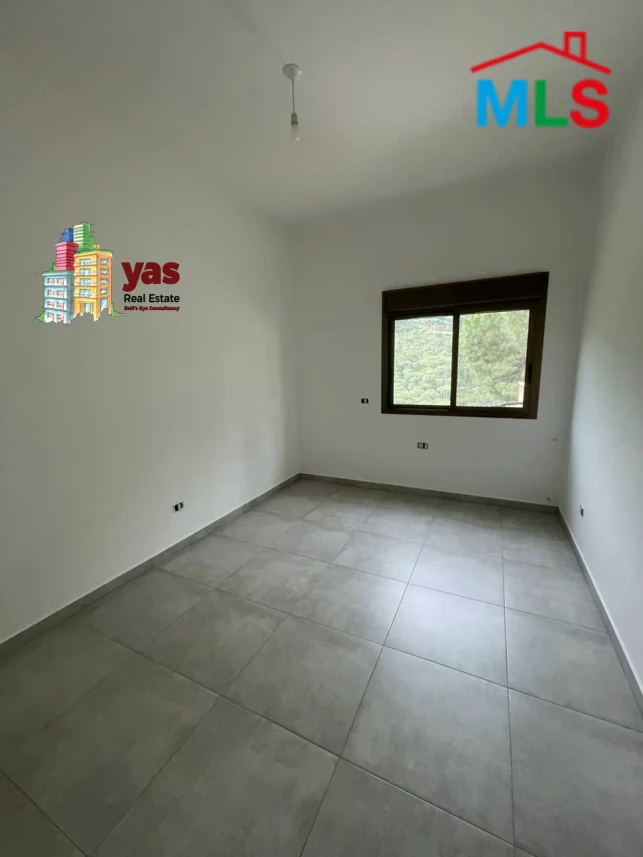 Qennabet Baabdat 170m2 | New | Mountain View | Classic Street | TCH