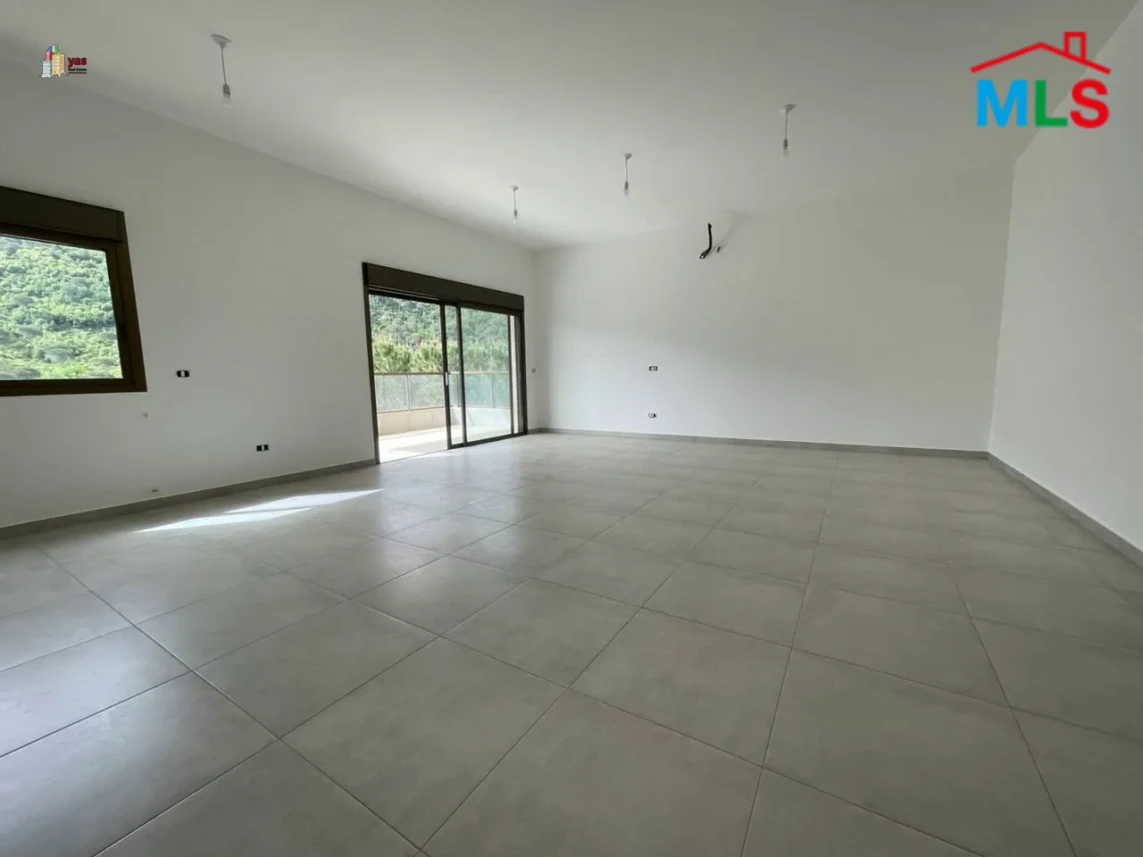 Qennabet Baabdat 170m2 | New | Mountain View | Classic Street | TCH