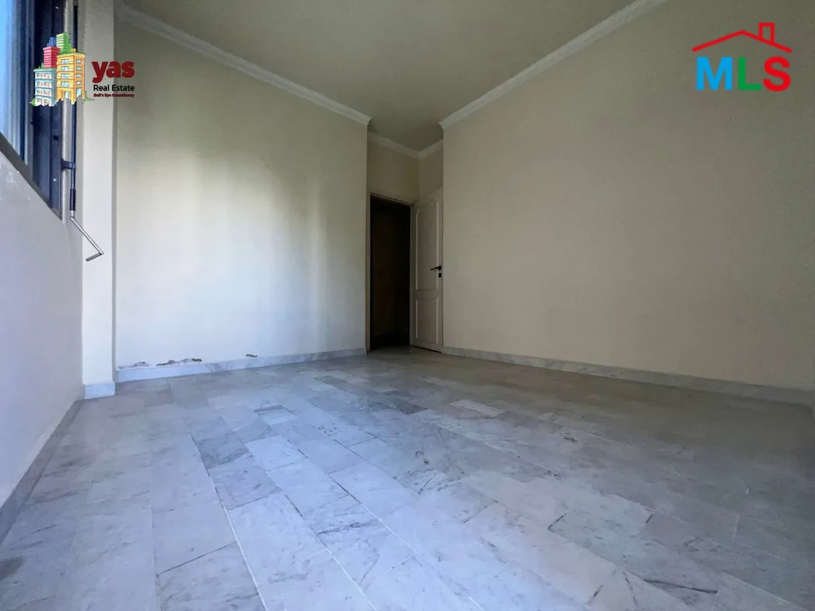 Zouk Mosbeh 110m2 | Calm Area | Well Maintained | Quiet Street |EH/RH