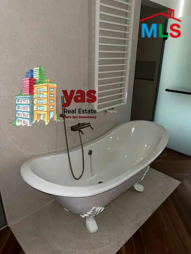 Rawcheh 220m2 | High Floor | Rent | Sea View | Classy Area | OH