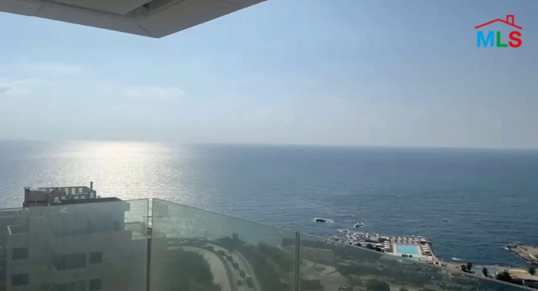 Rawcheh 220m2 | High Floor | Rent | Sea View | Classy Area | OH