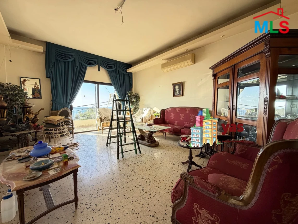 Zouk Mosbeh 215m2 | Well Maintained | Flat | Calm Area | EH