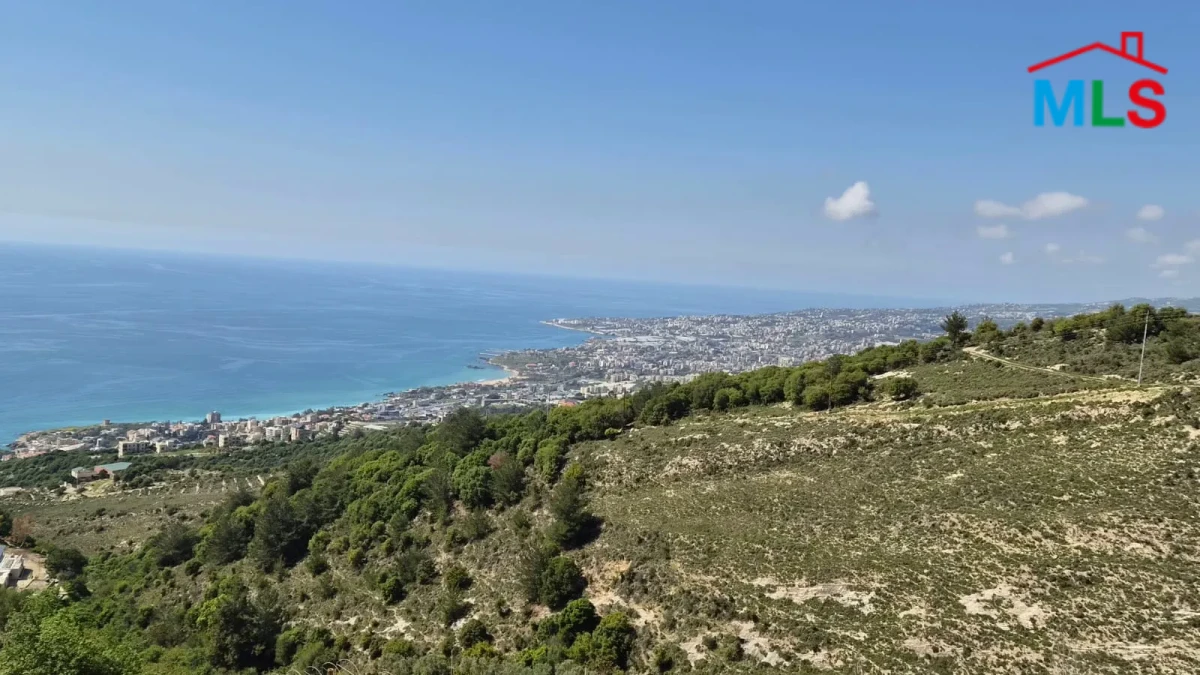 Halat 8000m2 | Sea View | Land | Prime Location | MCH