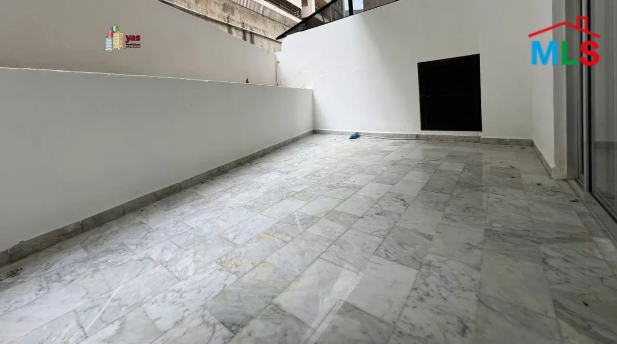 Zouk Mosbeh 130m2 | Terrace | Well Maintained | Calm Area | EH/RH/EL