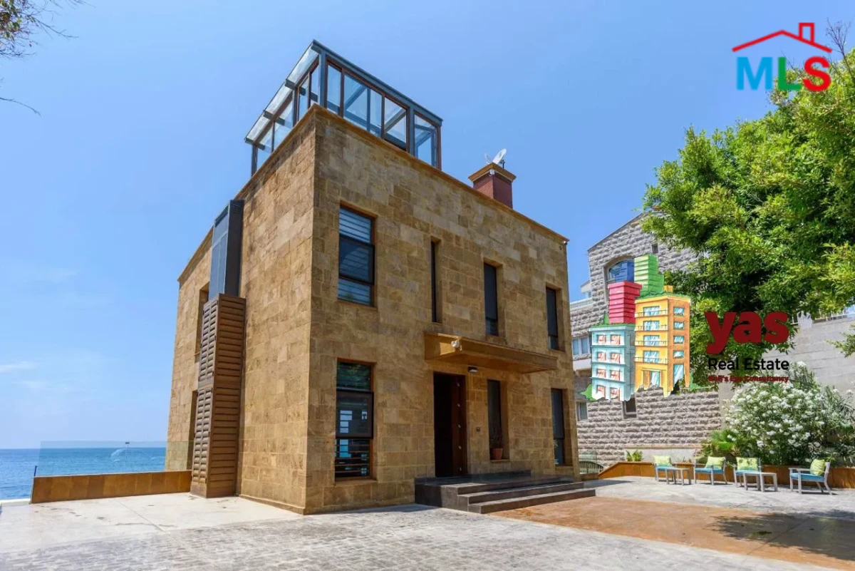 Halat 570m2 | 350m2 Garden | Equipped | Prime Location | OH