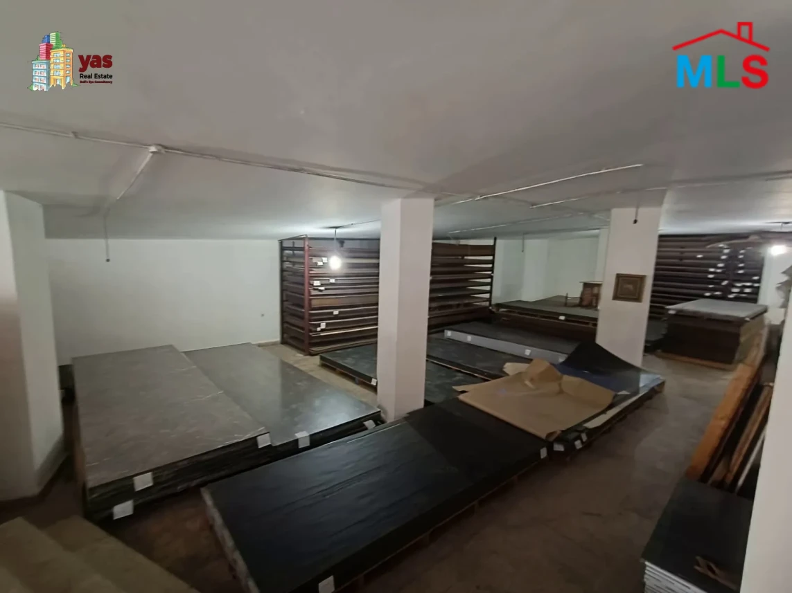 Achrafieh 475m2 | Showroom | Prime Location | Active Street | AA