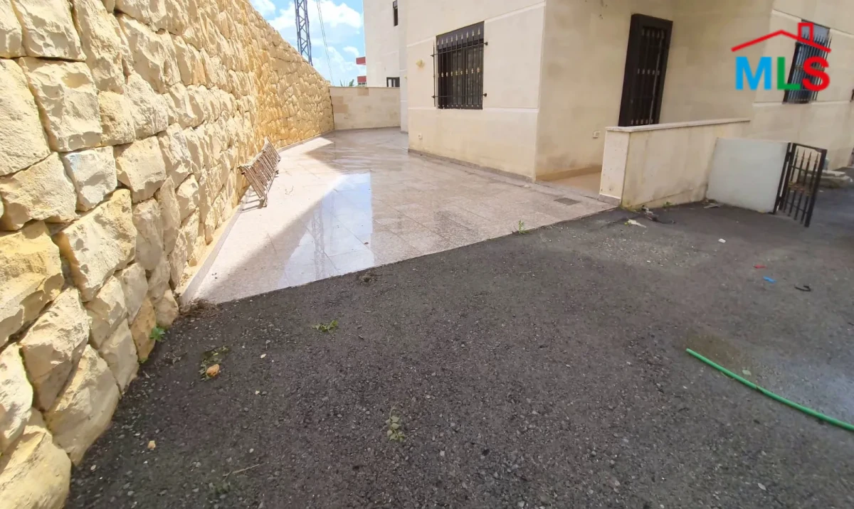 Nahr Ibrahim 135m2 | 70m2 Terrace | Private Entrance | Calm Area | MCH