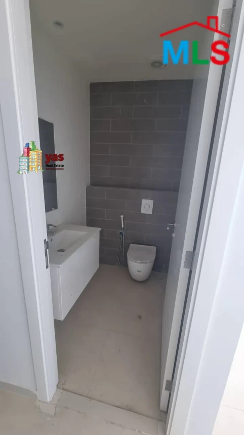 Achrafieh 170m2 | New | High Floor | Pool/Gym | WI