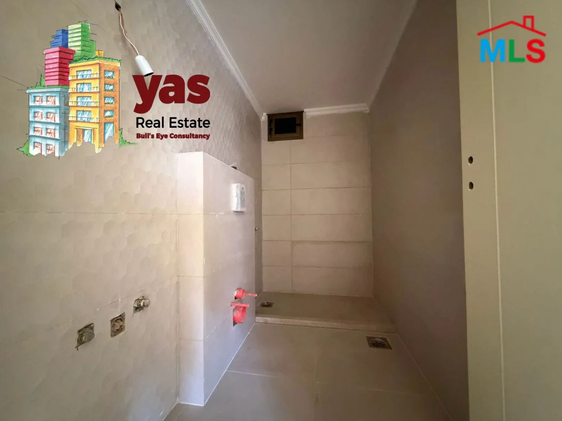 Haret Sakher 150m2 | Excellent Condition | Quiet Street | EH