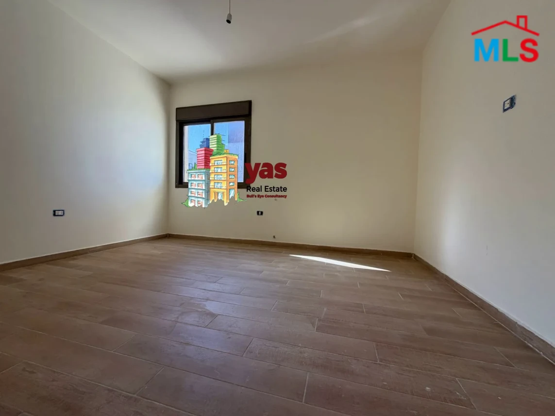 Haret Sakher 150m2 | Excellent Condition | Quiet Street | EH