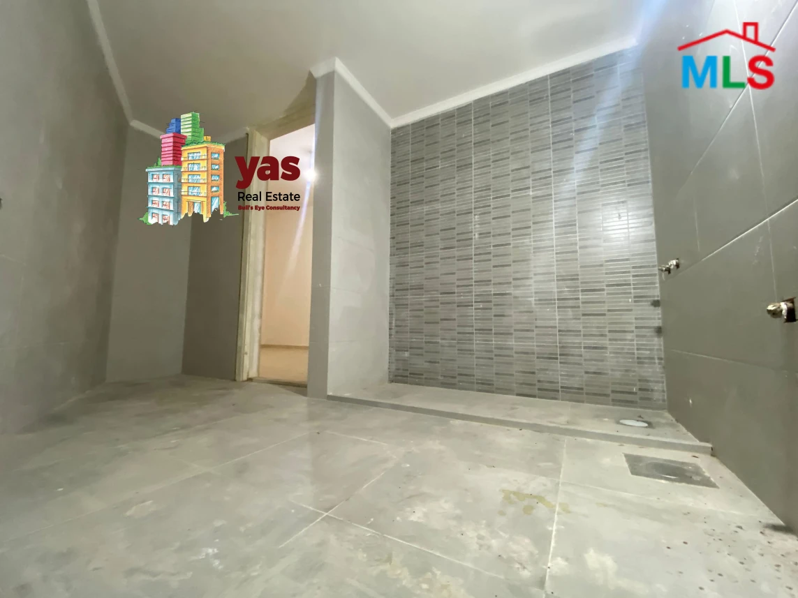 Biakout 171m2 | 50m2 Terrace | Well Lighted | Dead End Street | PED