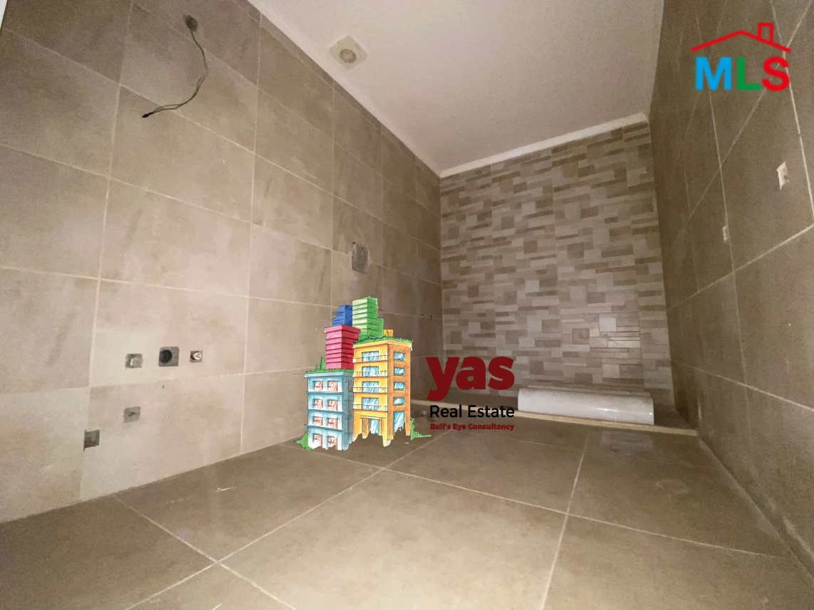 Biakout 171m2 | 50m2 Terrace | Well Lighted | Dead End Street | PED
