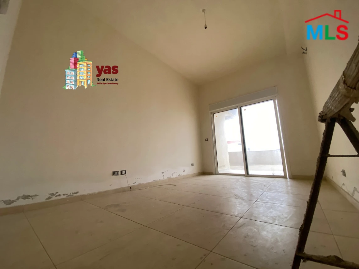 Biakout 171m2 | 50m2 Terrace | Well Lighted | Dead End Street | PED