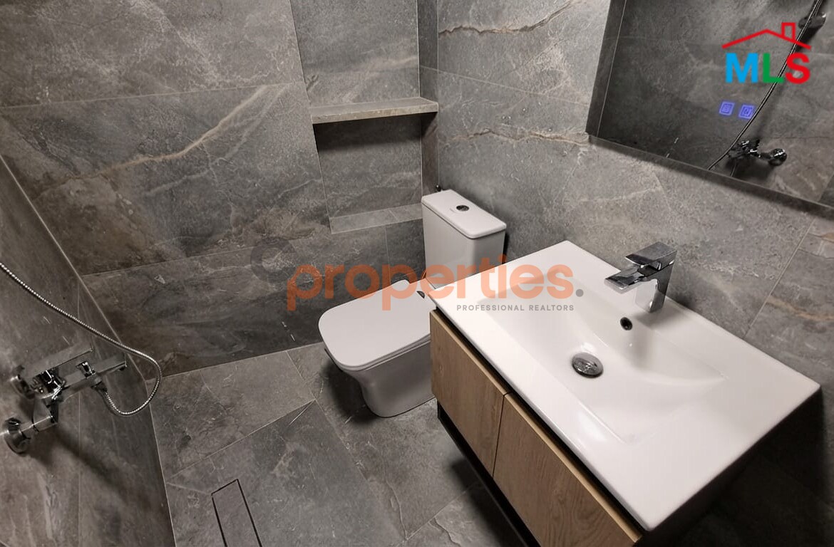 Apartment For Rent In Achrafieh - CPBMH39
