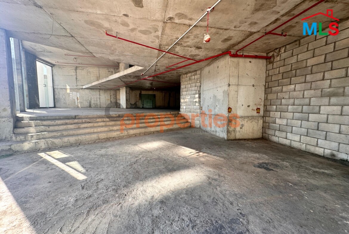 Showroom For Rent in Achrafieh معرض للبيع للإيجار في الأشرفية CPES322