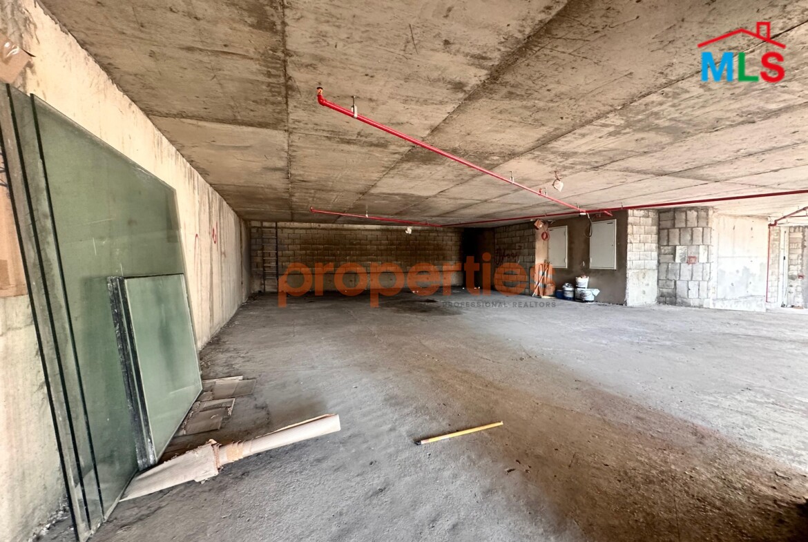 Showroom For Rent in Achrafieh معرض للبيع للإيجار في الأشرفية CPES322